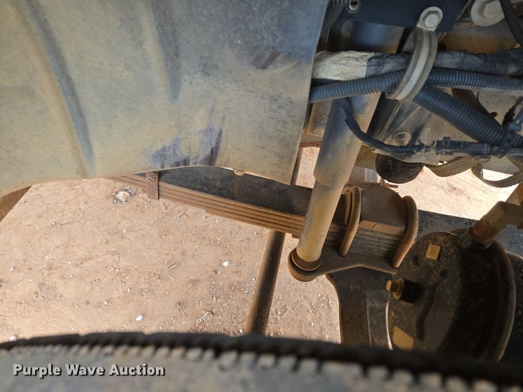 image for item ET1175 2009 Chevrolet C8C truck cab and chassis