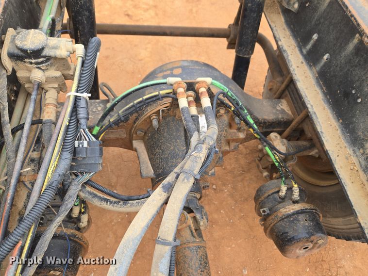 image for item ET1175 2009 Chevrolet C8C truck cab and chassis