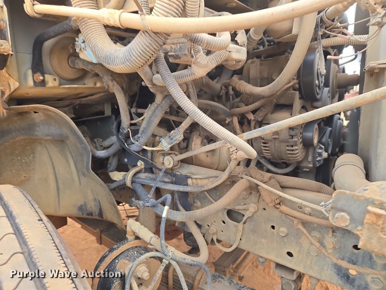 image for item ET1175 2009 Chevrolet C8C truck cab and chassis