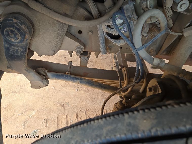 image for item ET1175 2009 Chevrolet C8C truck cab and chassis