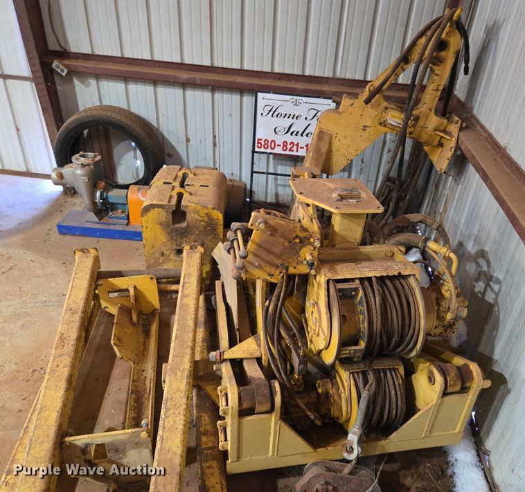 image for item ET1221 2012 Midwestern M-520 side boom pipe layer 