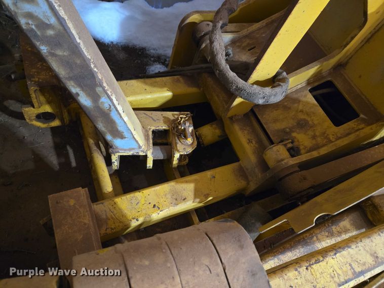 image for item ET1221 2012 Midwestern M-520 side boom pipe layer 