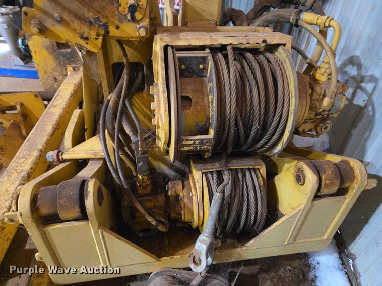 image for item ET1221 2012 Midwestern M-520 side boom pipe layer 