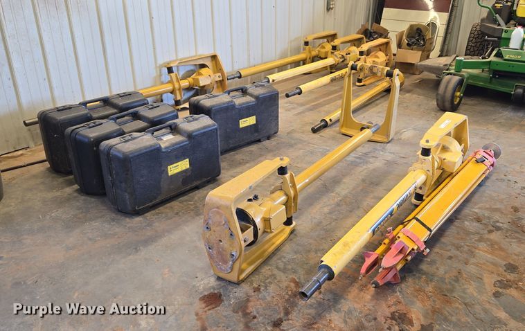 image for item ET1223 (4) Tremble EM400 grade control systems 