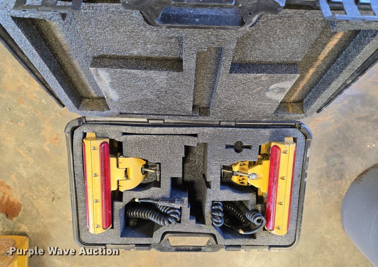 image for item ET1223 (4) Tremble EM400 grade control systems 