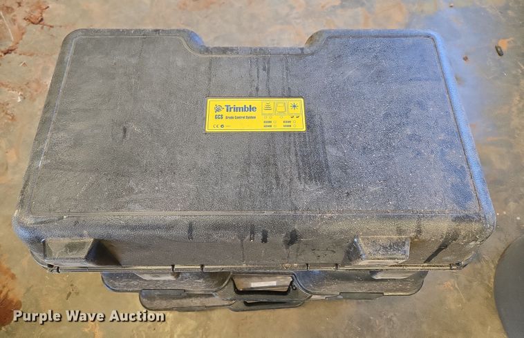 image for item ET1223 (4) Tremble EM400 grade control systems 