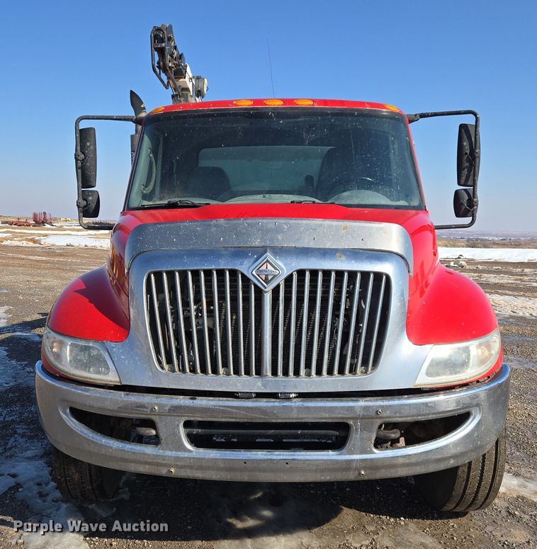 image for item ET1224 2007 International 4300 utility / service truck