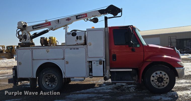 image for item ET1224 2007 International 4300 utility / service truck