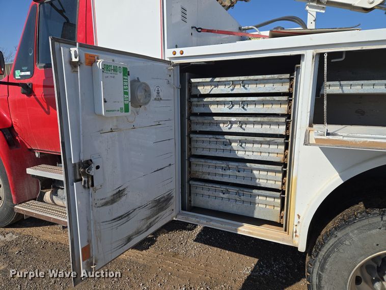 image for item ET1224 2007 International 4300 utility / service truck