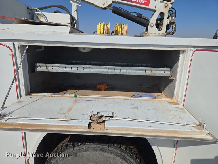 image for item ET1224 2007 International 4300 utility / service truck