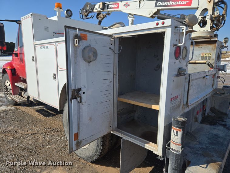 image for item ET1224 2007 International 4300 utility / service truck