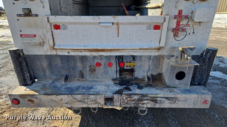 image for item ET1224 2007 International 4300 utility / service truck