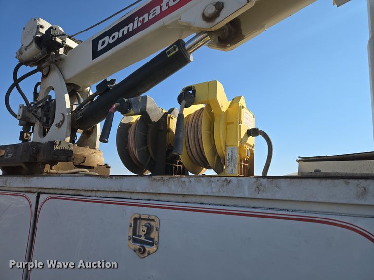 image for item ET1224 2007 International 4300 utility / service truck