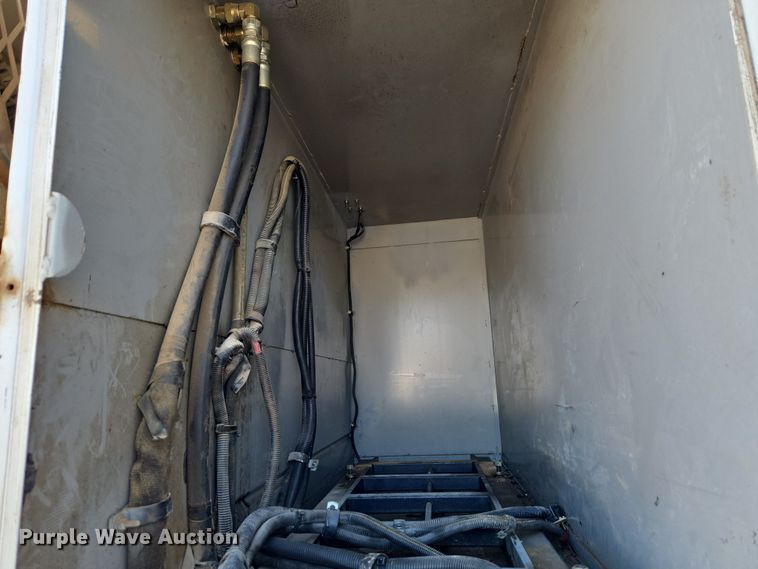 image for item ET1224 2007 International 4300 utility / service truck