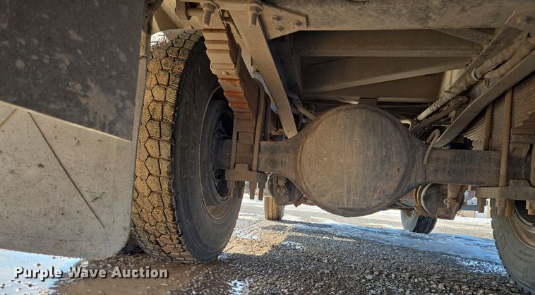 image for item ET1224 2007 International 4300 utility / service truck