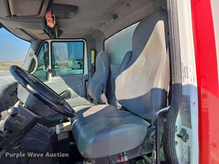 image for item ET1224 2007 International 4300 utility / service truck