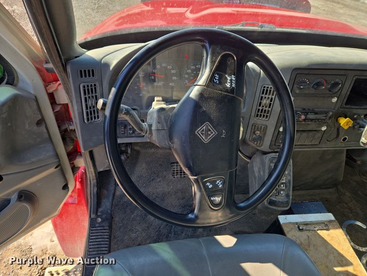 image for item ET1224 2007 International 4300 utility / service truck