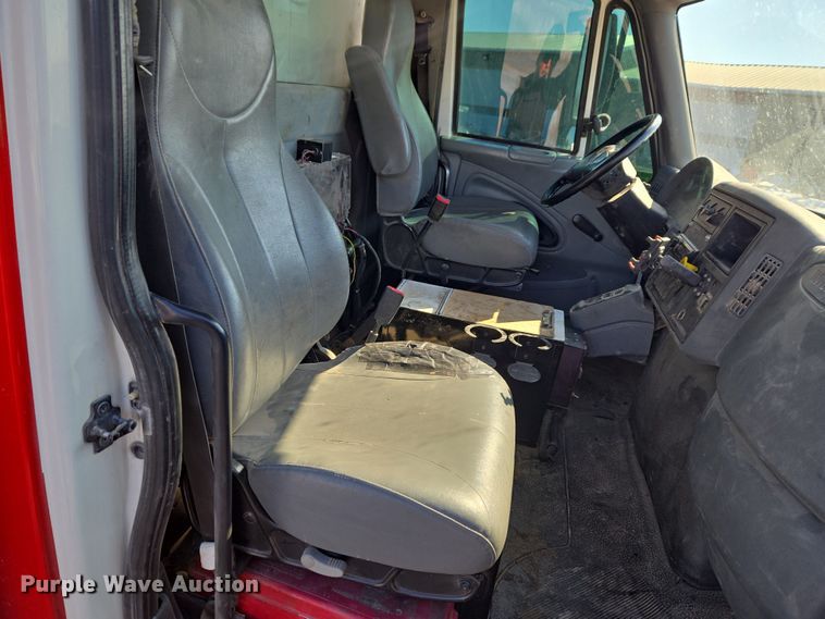 image for item ET1224 2007 International 4300 utility / service truck