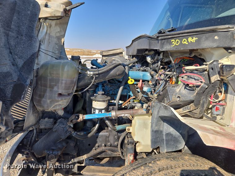 image for item ET1224 2007 International 4300 utility / service truck