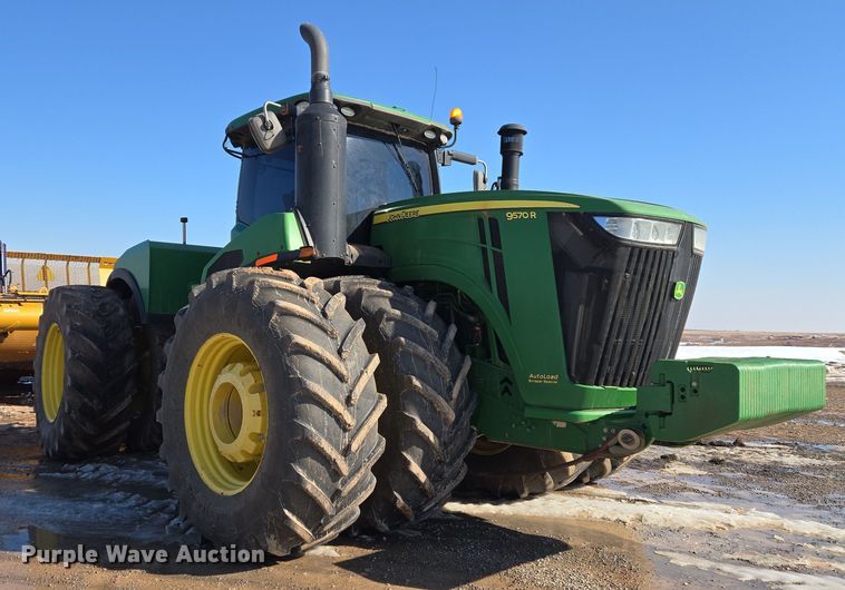 image for item ET1225 2015 John Deere 9570R Scraper Special 4WD tractor