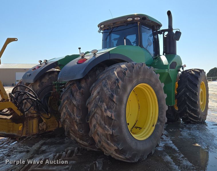 image for item ET1225 2015 John Deere 9570R Scraper Special 4WD tractor