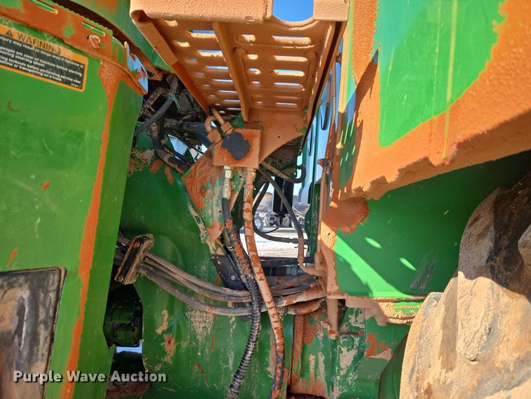 image for item ET1225 2015 John Deere 9570R Scraper Special 4WD tractor