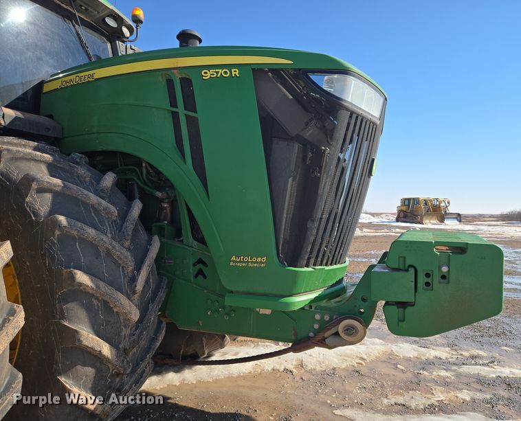 image for item ET1225 2015 John Deere 9570R Scraper Special 4WD tractor