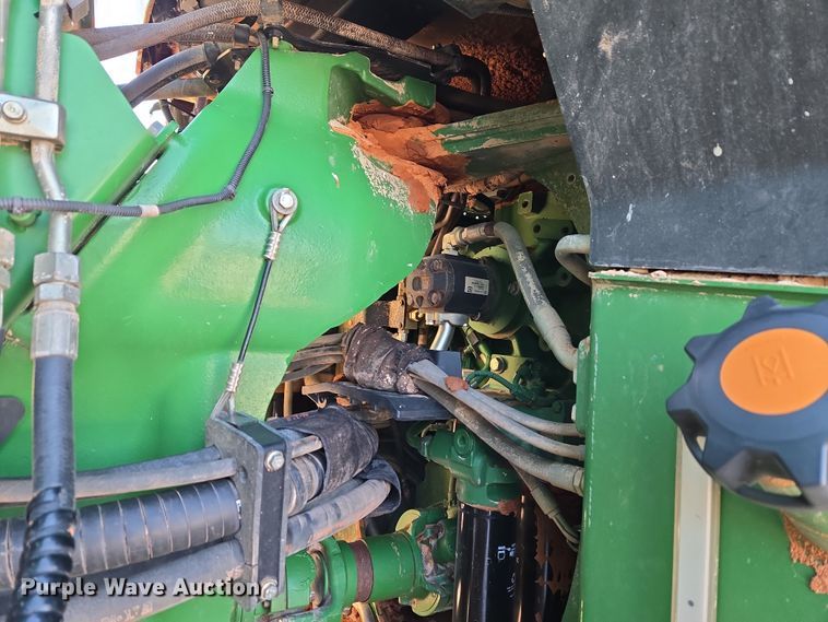 image for item ET1225 2015 John Deere 9570R Scraper Special 4WD tractor