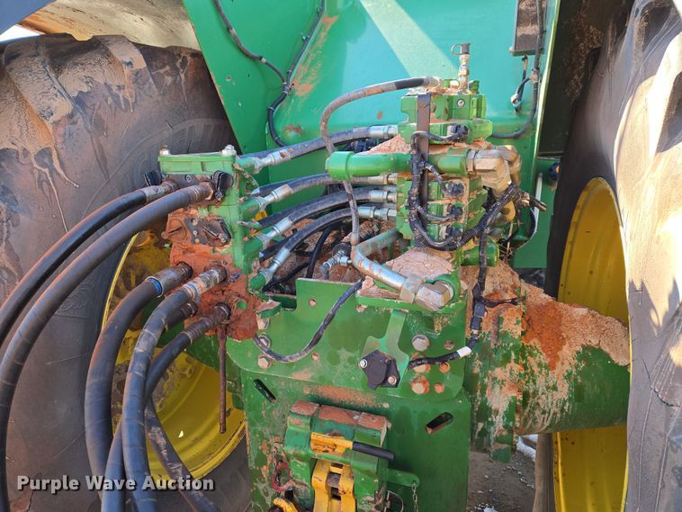 image for item ET1225 2015 John Deere 9570R Scraper Special 4WD tractor