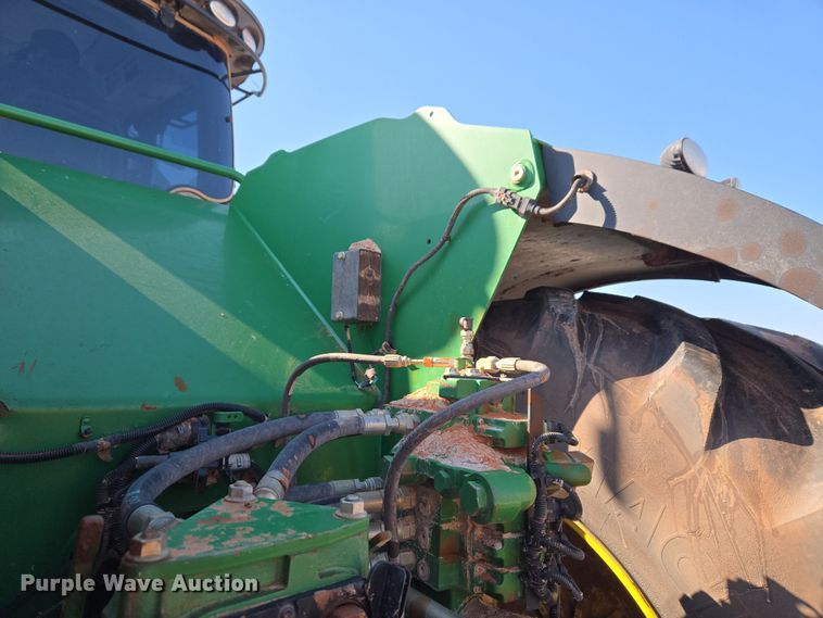 image for item ET1225 2015 John Deere 9570R Scraper Special 4WD tractor