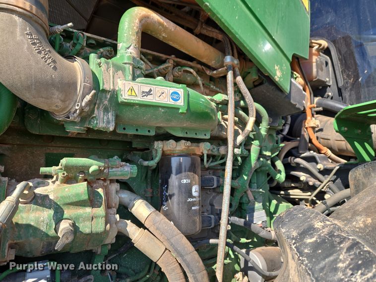 image for item ET1225 2015 John Deere 9570R Scraper Special 4WD tractor