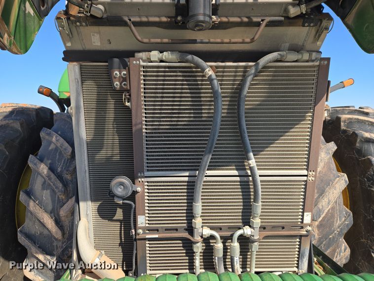 image for item ET1225 2015 John Deere 9570R Scraper Special 4WD tractor