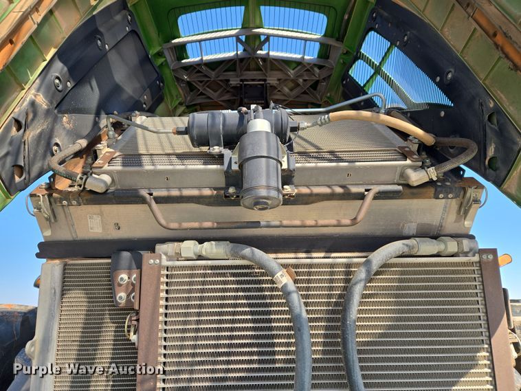 image for item ET1225 2015 John Deere 9570R Scraper Special 4WD tractor