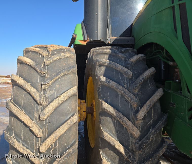 image for item ET1225 2015 John Deere 9570R Scraper Special 4WD tractor