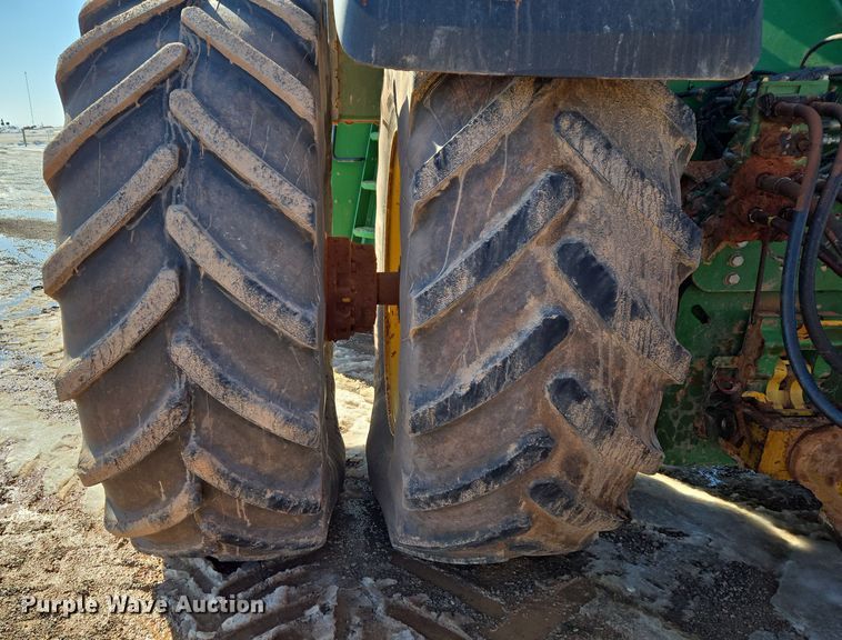 image for item ET1225 2015 John Deere 9570R Scraper Special 4WD tractor