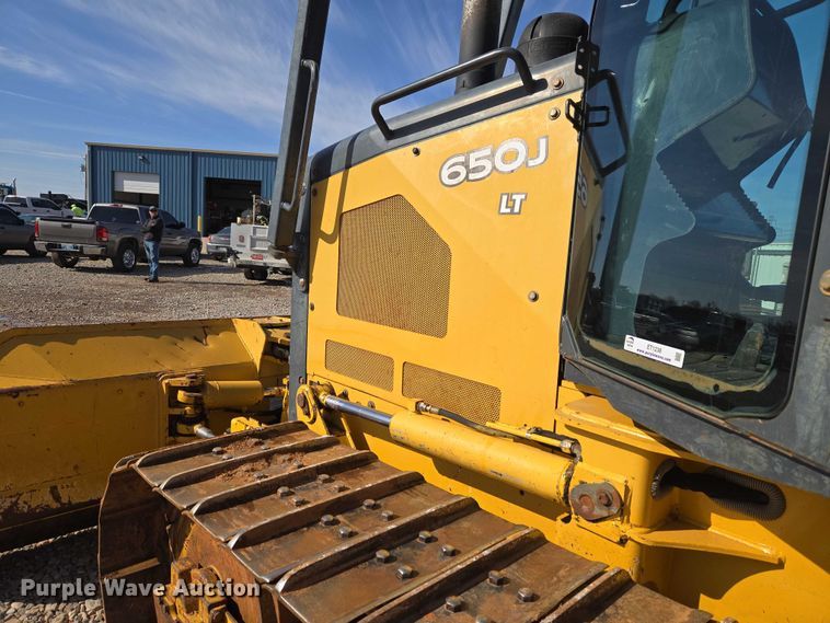 image for item ET1238 2008 John Deere 650J dozer