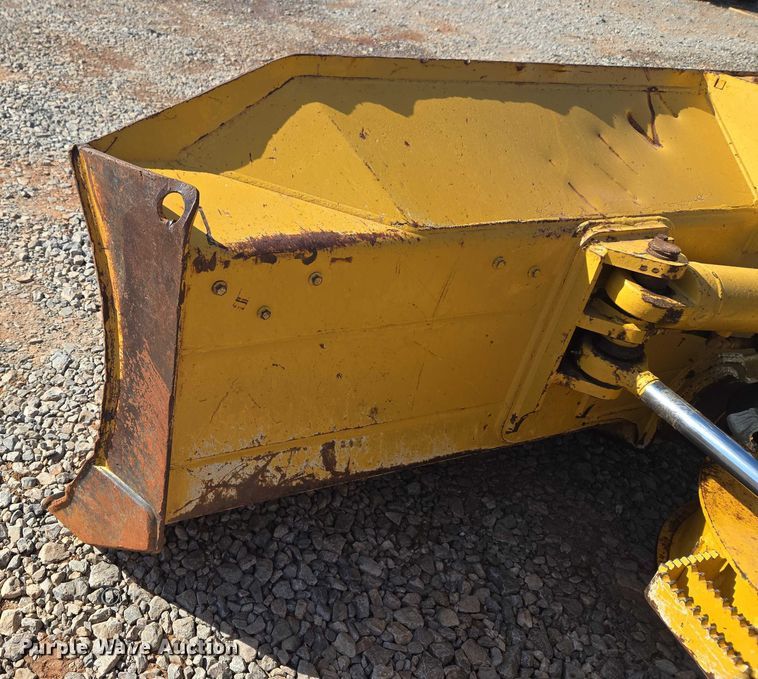 image for item ET1238 2008 John Deere 650J dozer