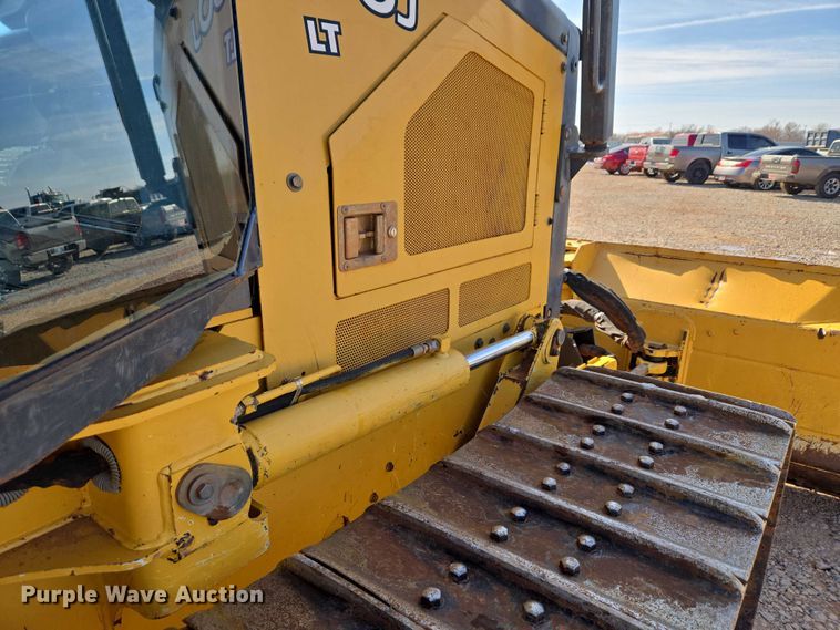 image for item ET1238 2008 John Deere 650J dozer