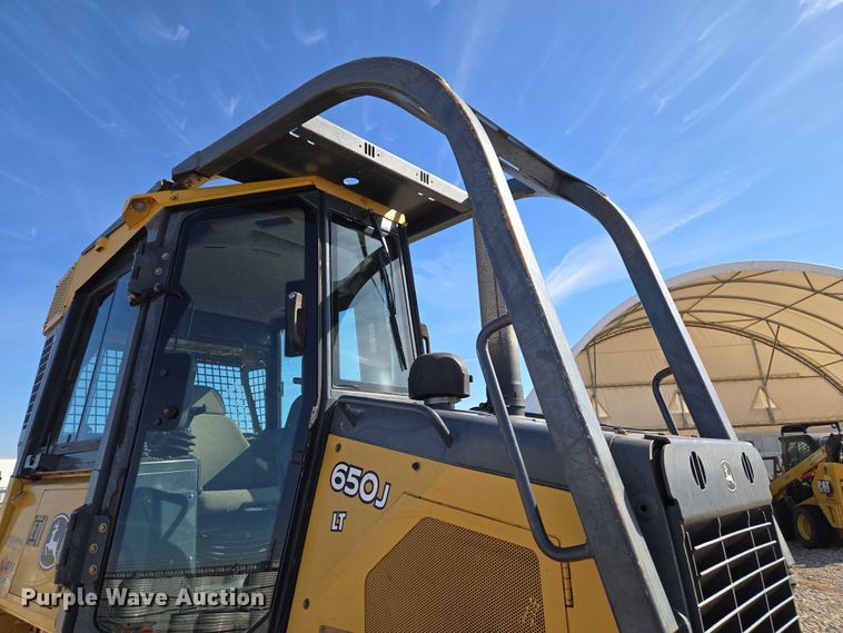 image for item ET1238 2008 John Deere 650J dozer