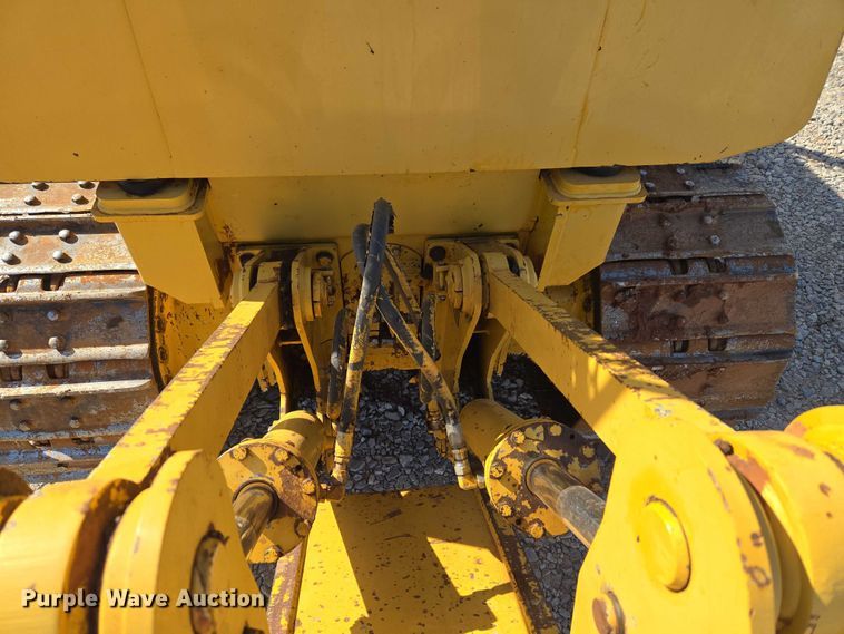 image for item ET1238 2008 John Deere 650J dozer