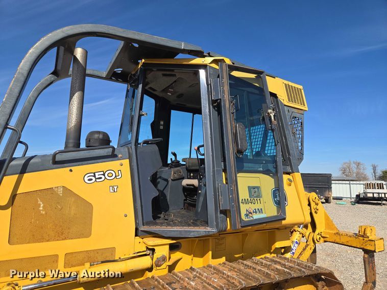 image for item ET1238 2008 John Deere 650J dozer