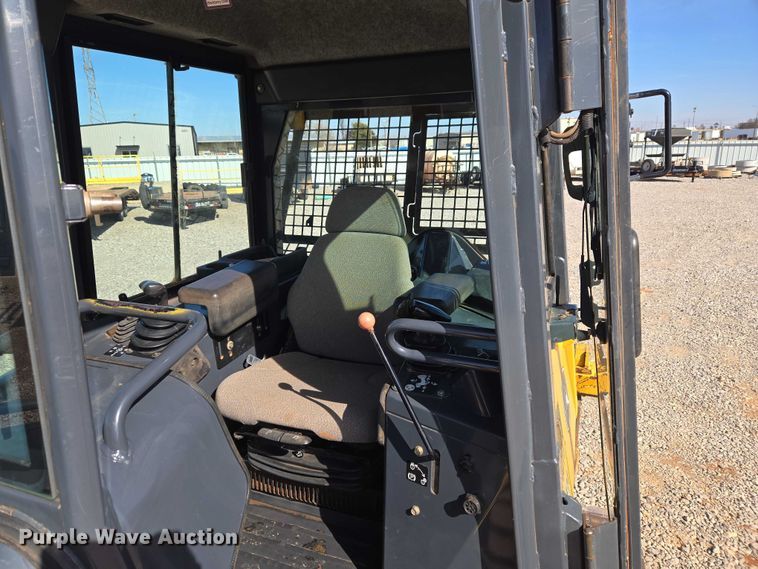 image for item ET1238 2008 John Deere 650J dozer