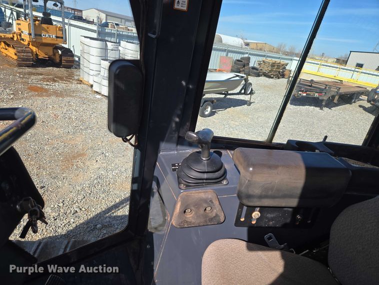 image for item ET1238 2008 John Deere 650J dozer