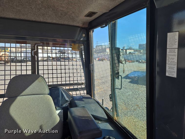 image for item ET1238 2008 John Deere 650J dozer