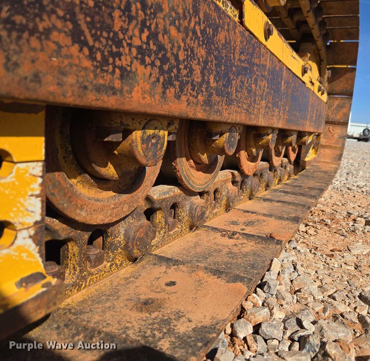 image for item ET1238 2008 John Deere 650J dozer