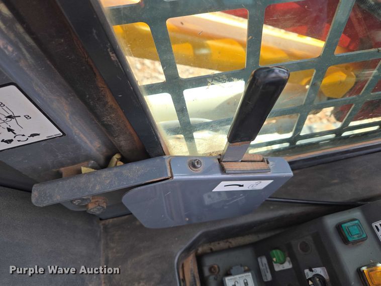 image for item ET1240 2017 Takeuchi TL8 tracked skid steer loader