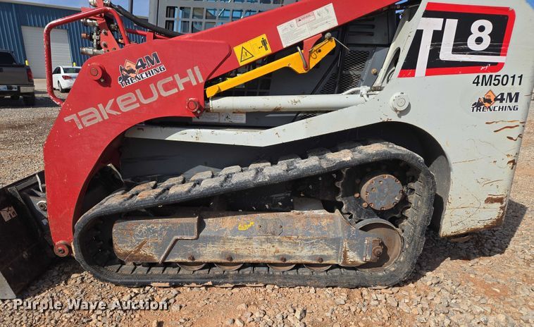 image for item ET1240 2017 Takeuchi TL8 tracked skid steer loader