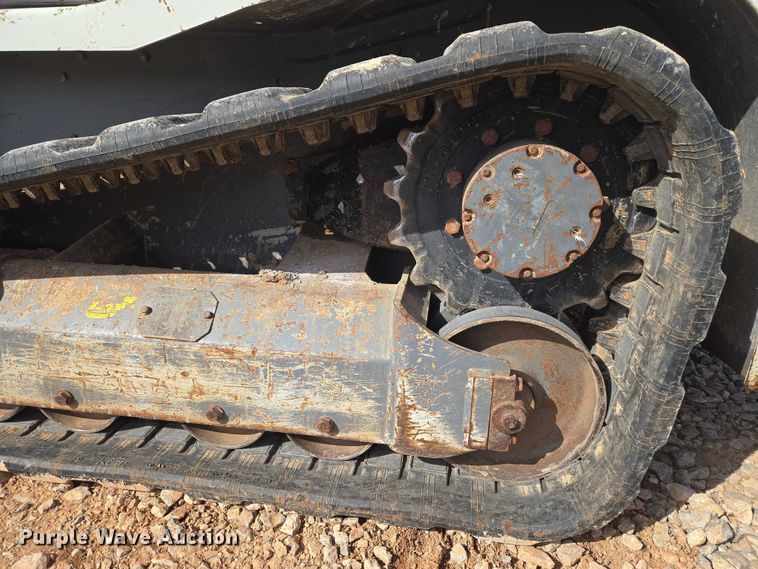 image for item ET1240 2017 Takeuchi TL8 tracked skid steer loader