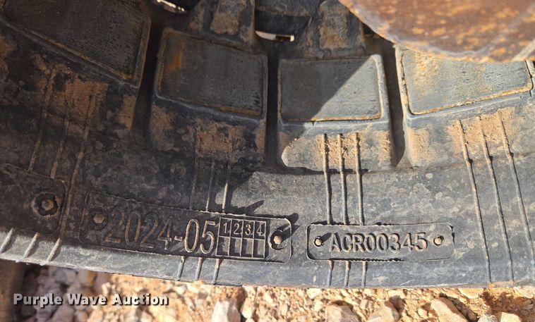 image for item ET1240 2017 Takeuchi TL8 tracked skid steer loader