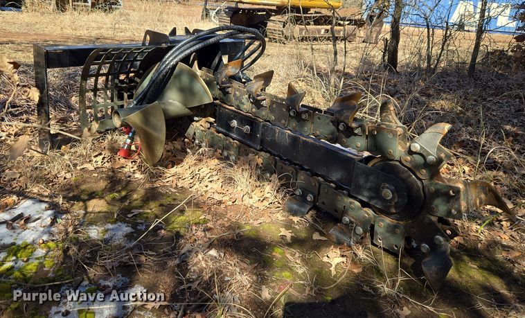 image for item ET1242 2024 GIYI YD380 skid steer trencher